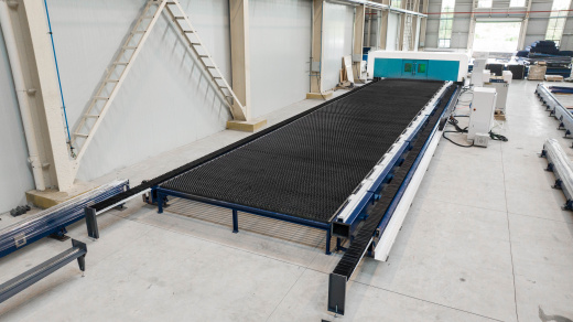 Портальный лазерный станок ADH ULG(B) 12-40 кВт  изображение